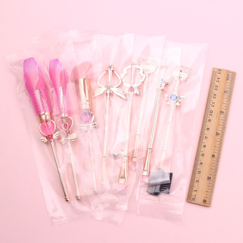 Pincéis de Maquiagem Temáticos -  8pcs Kit de Ferramentas - Delineador de Olhos, base e Pó Facial.